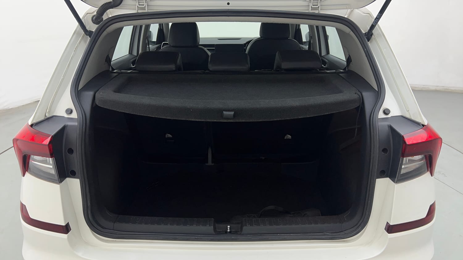 2022 Skoda Kushaq Style 1.5L TSI DSG-25