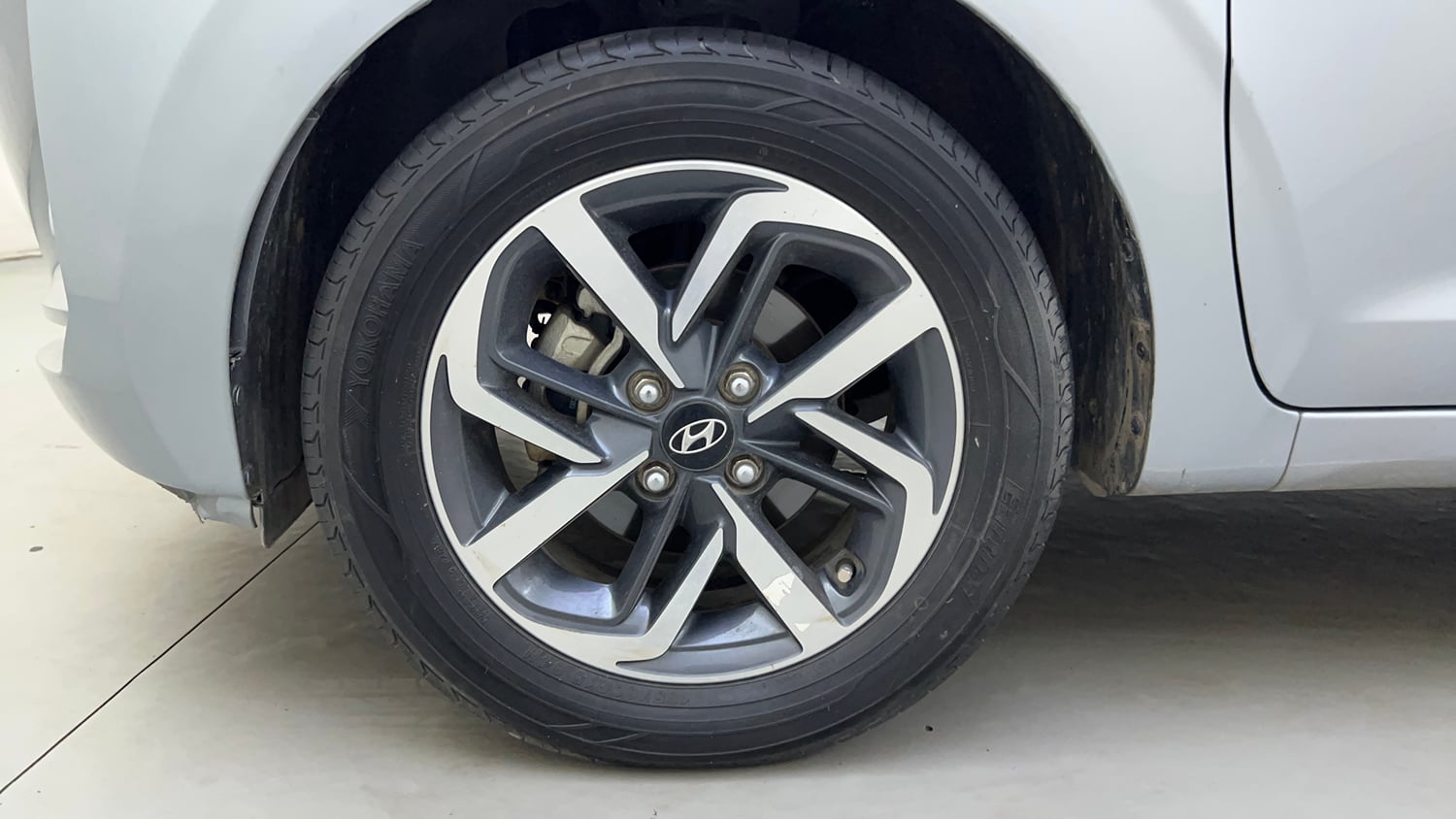 Used 2020 Hyundai Grand i10 Nios Asta 1.2 Kappa VTVT Petrol Manual tyres LEFT FRONT TYRE RIM VIEW