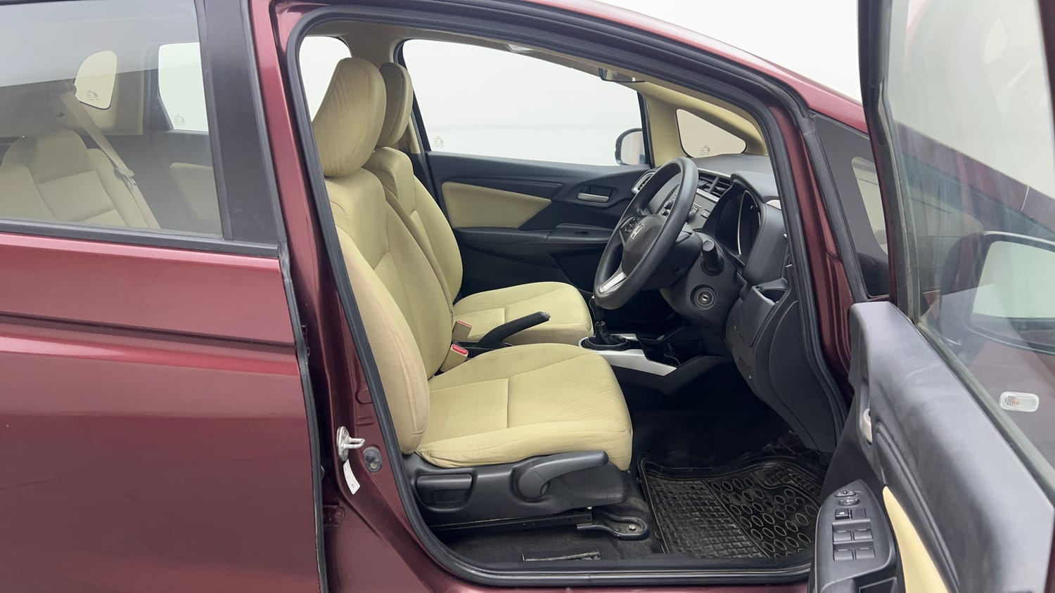 Used 2017 Honda Jazz S Petrol Petrol Manual interior RIGHT SIDE FRONT DOOR CABIN VIEW