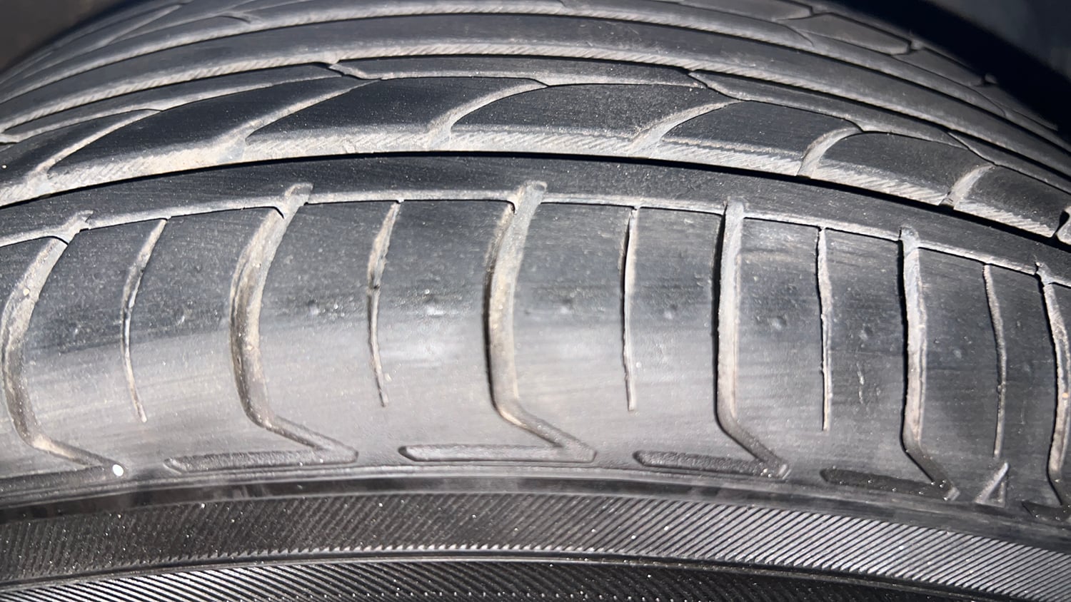 Used 2020 Hyundai Grand i10 Nios Asta 1.2 Kappa VTVT Petrol Manual tyres RIGHT FRONT TYRE TREAD VIEW