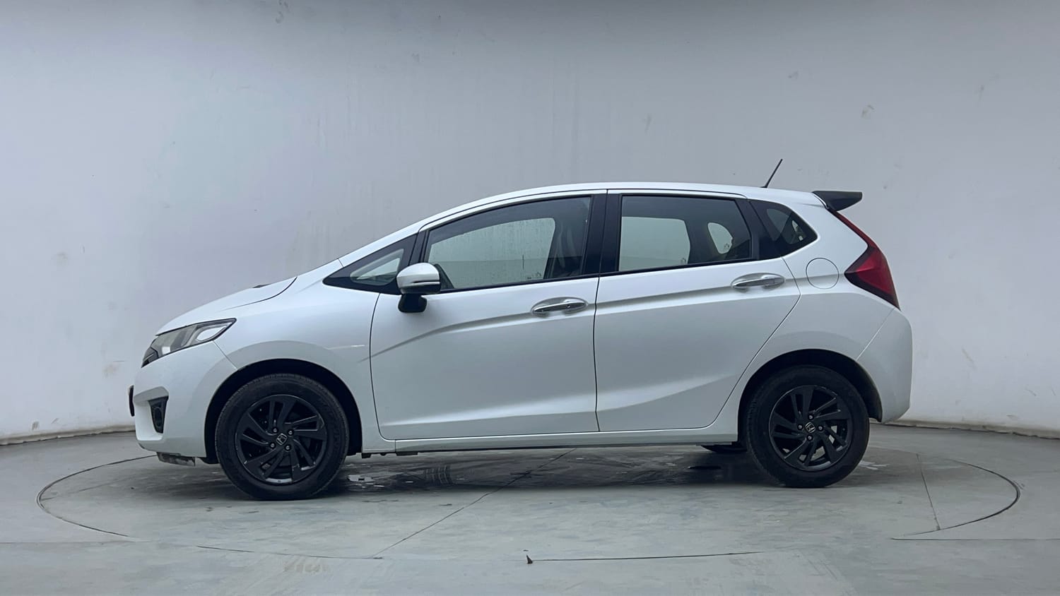 Used 2019 Honda Jazz VX CVT Petrol Petrol Automatic exterior LEFT SIDE VIEW