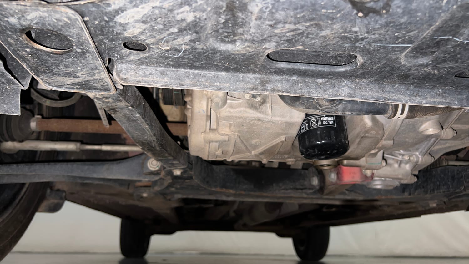 Used 2025 Nissan Magnite N-Connecta B4D 1.0 Petrol AMT Dual Tone Petrol Automatic extra FRONT LEFT UNDERBODY VIEW