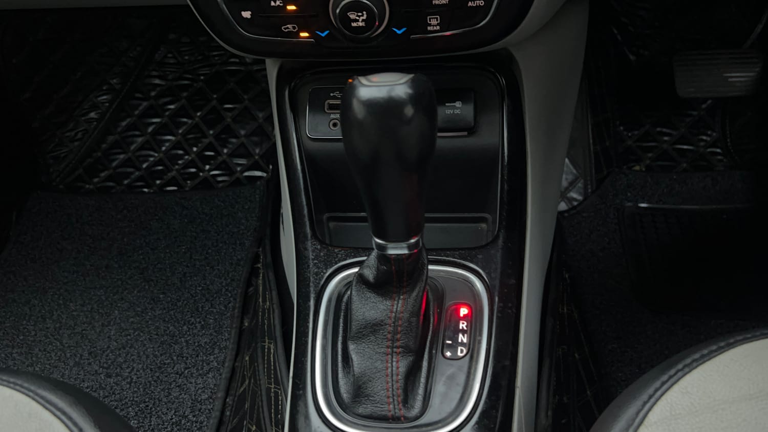 2018 Jeep Compass Limited (O) 1.4 Petrol AT-16