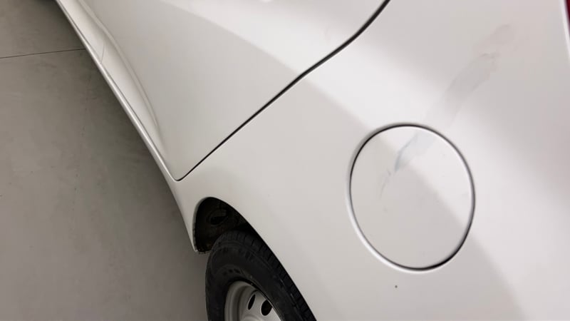 Used 2015 Hyundai Eon Era + Petrol Manual dents MINOR SCRATCH