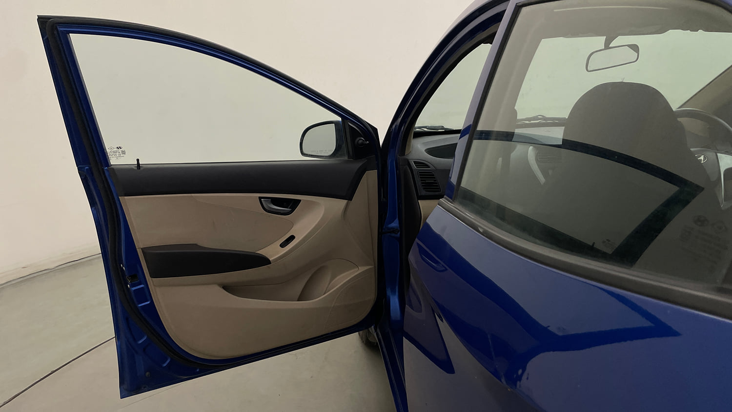 Used 2012 Hyundai Eon Sportz Petrol Manual interior LEFT FRONT DOOR OPEN VIEW