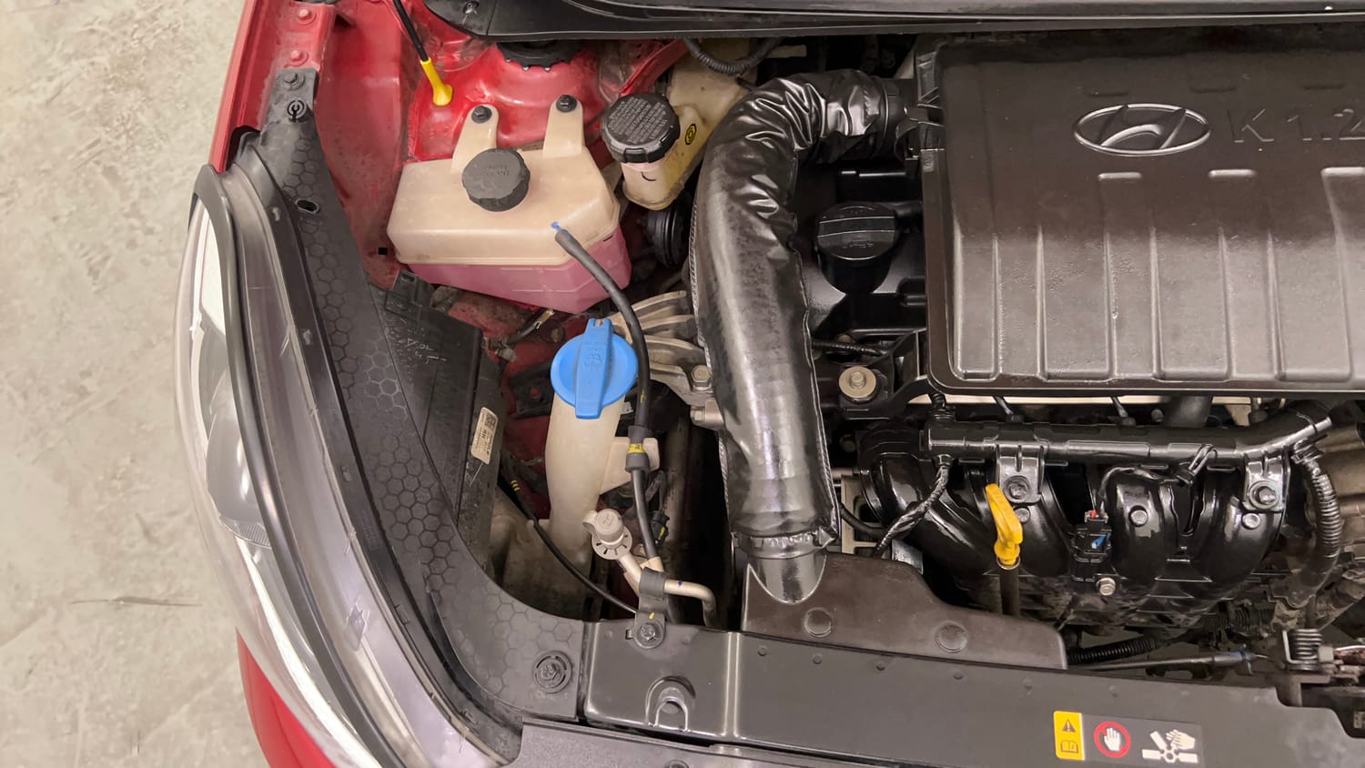 Used 2023 Hyundai Grand i10 Nios Asta 1.2 Kappa VTVT Petrol Manual engine ENGINE RIGHT SIDE VIEW