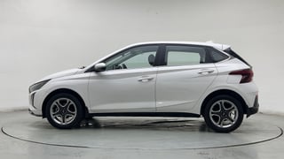 Used 2025 Hyundai i20 Sportz (O) 1.2 IVT Petrol Automatic exterior LEFT SIDE VIEW