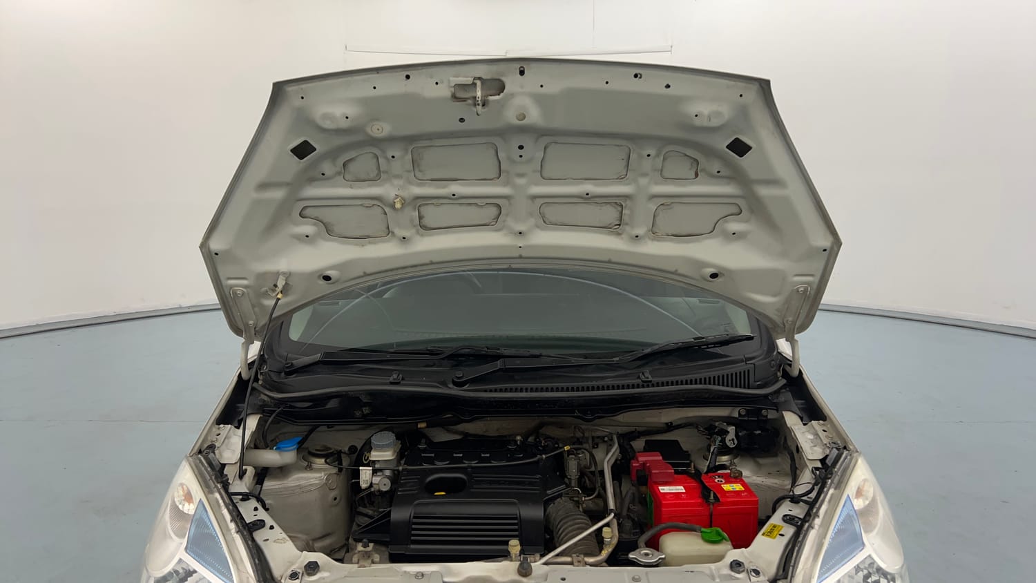 Used 2018 Maruti Suzuki Wagon R VXI Petrol Manual engine ENGINE & BONNET OPEN FRONT VIEW