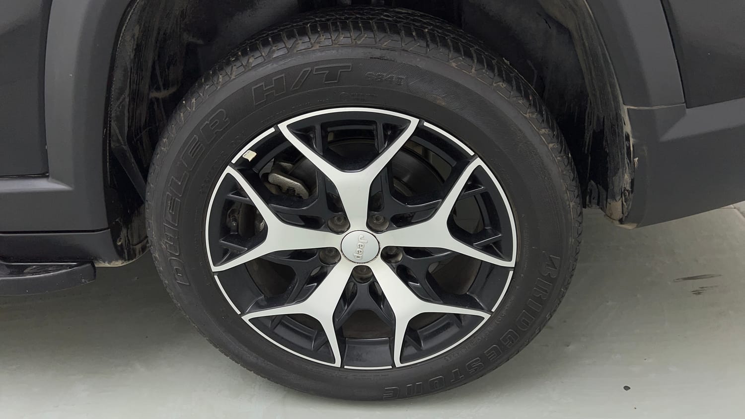 2024 Jeep Meridian Limited (O) 4x2 AT-36