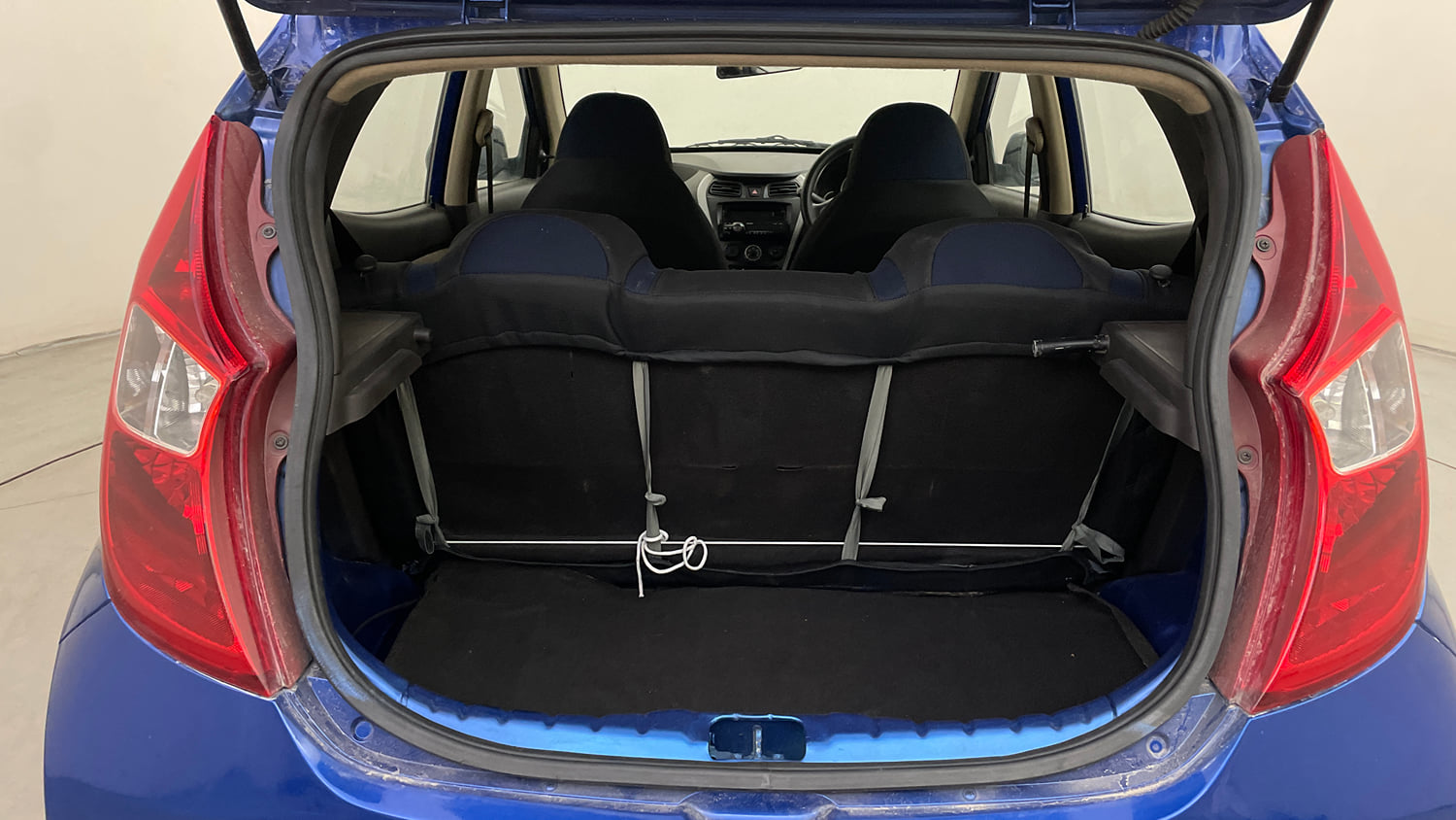 Used 2012 Hyundai Eon Sportz Petrol Manual interior DICKY INSIDE VIEW