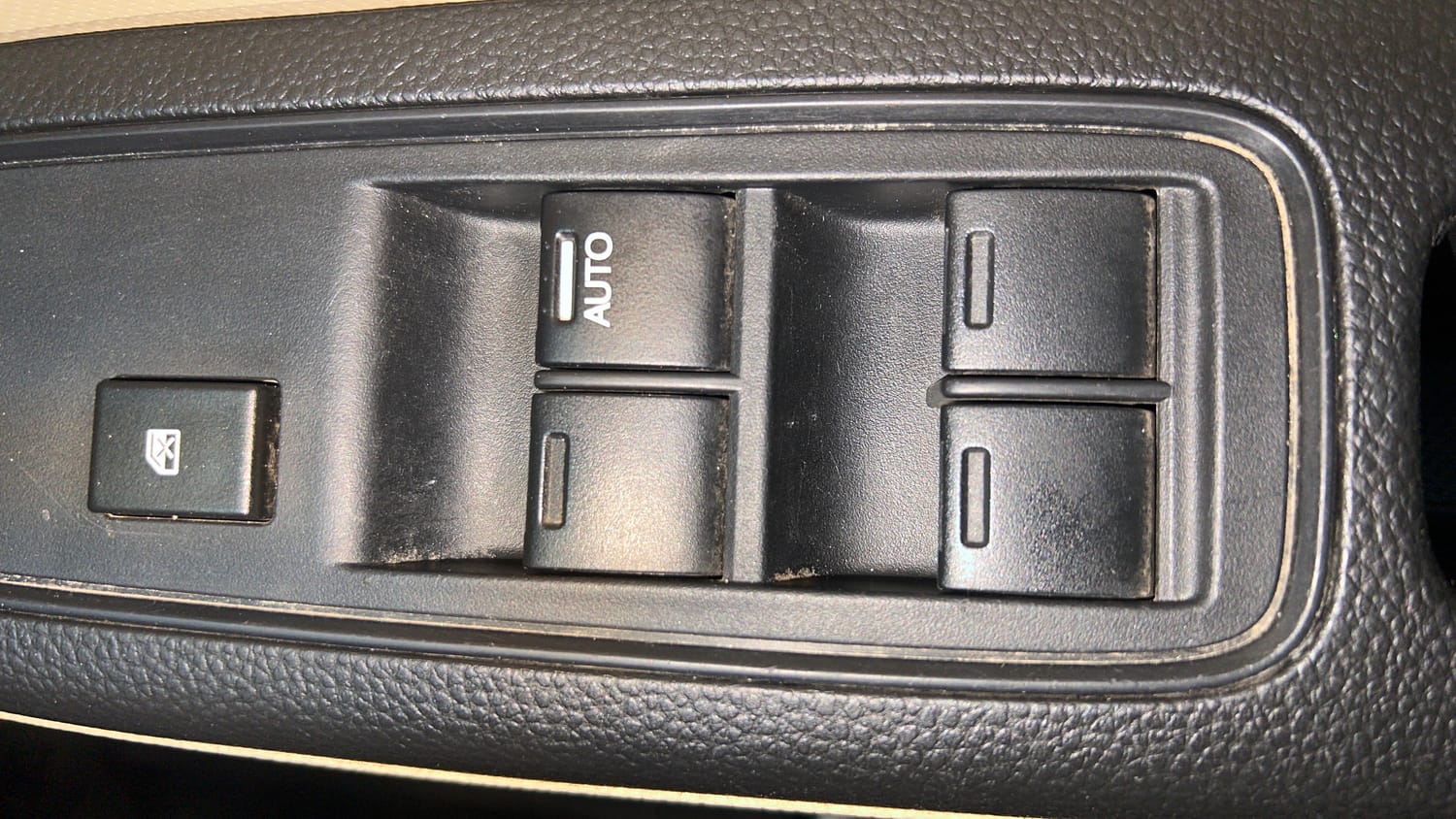 2022 Honda Amaze E MT 1.2 Petrol (Old Design)-42