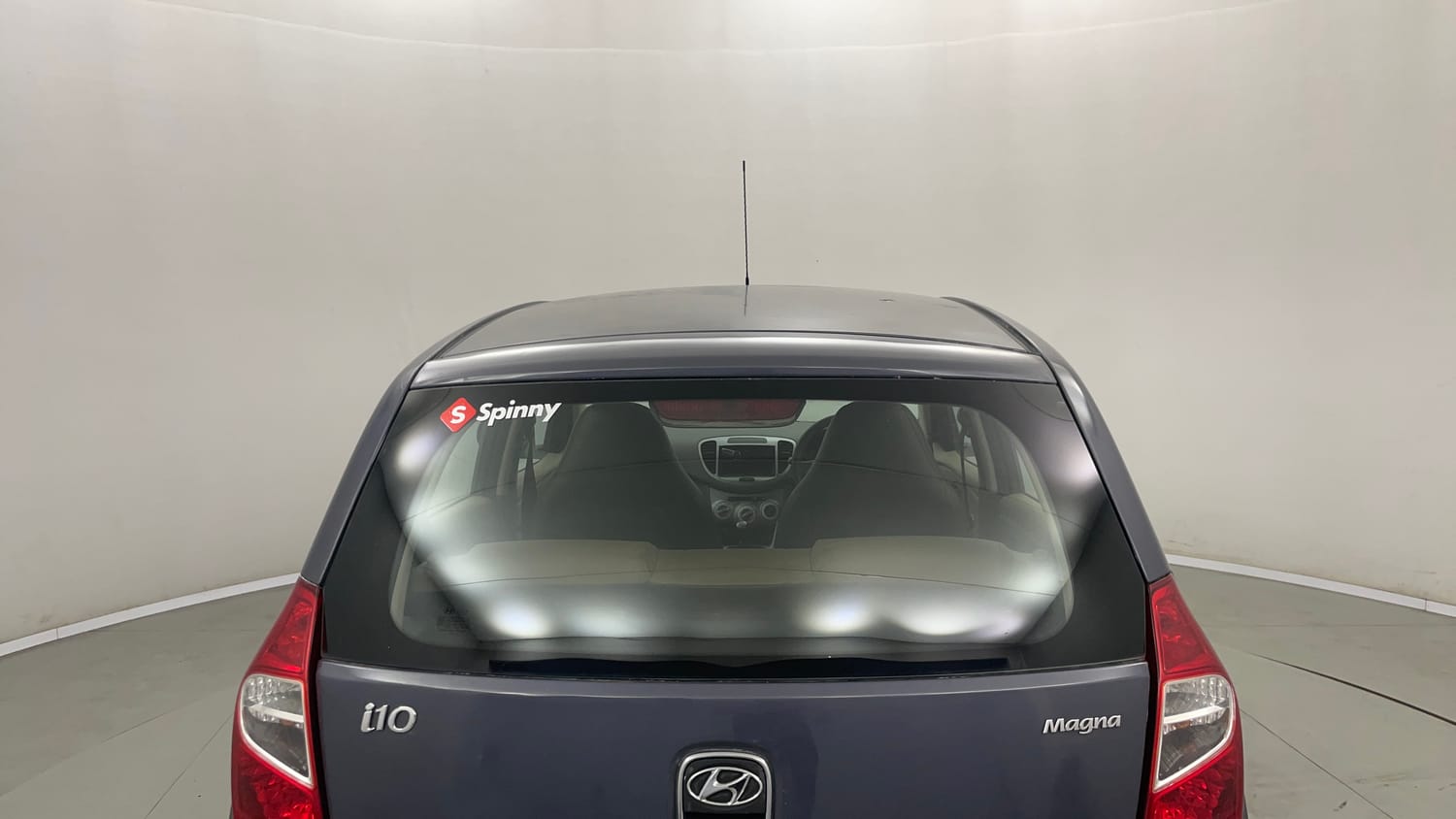 Used 2014 Hyundai i10 Magna 1.1 iRDE2 Petrol Manual exterior BACK WINDSHIELD VIEW
