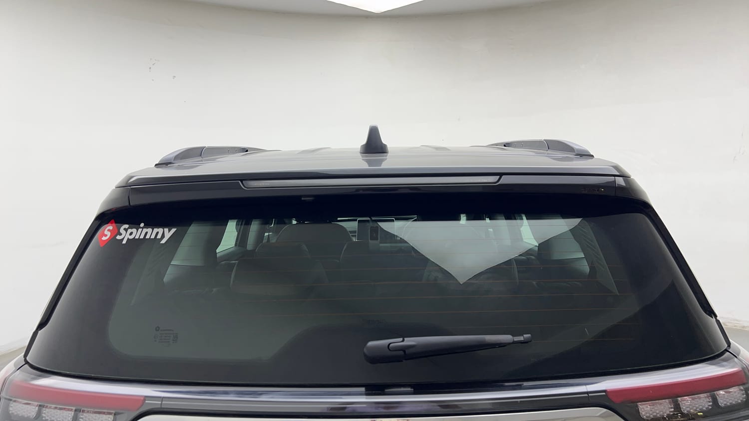 2024 Jeep Meridian Limited (O) 4x2 AT-9