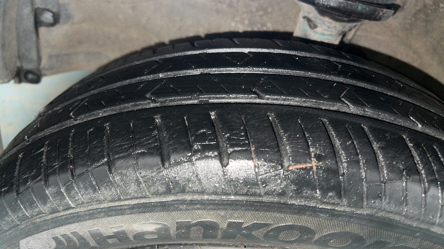 Used 2018 Maruti Suzuki Wagon R VXI Petrol Manual tyres LEFT FRONT TYRE TREAD VIEW