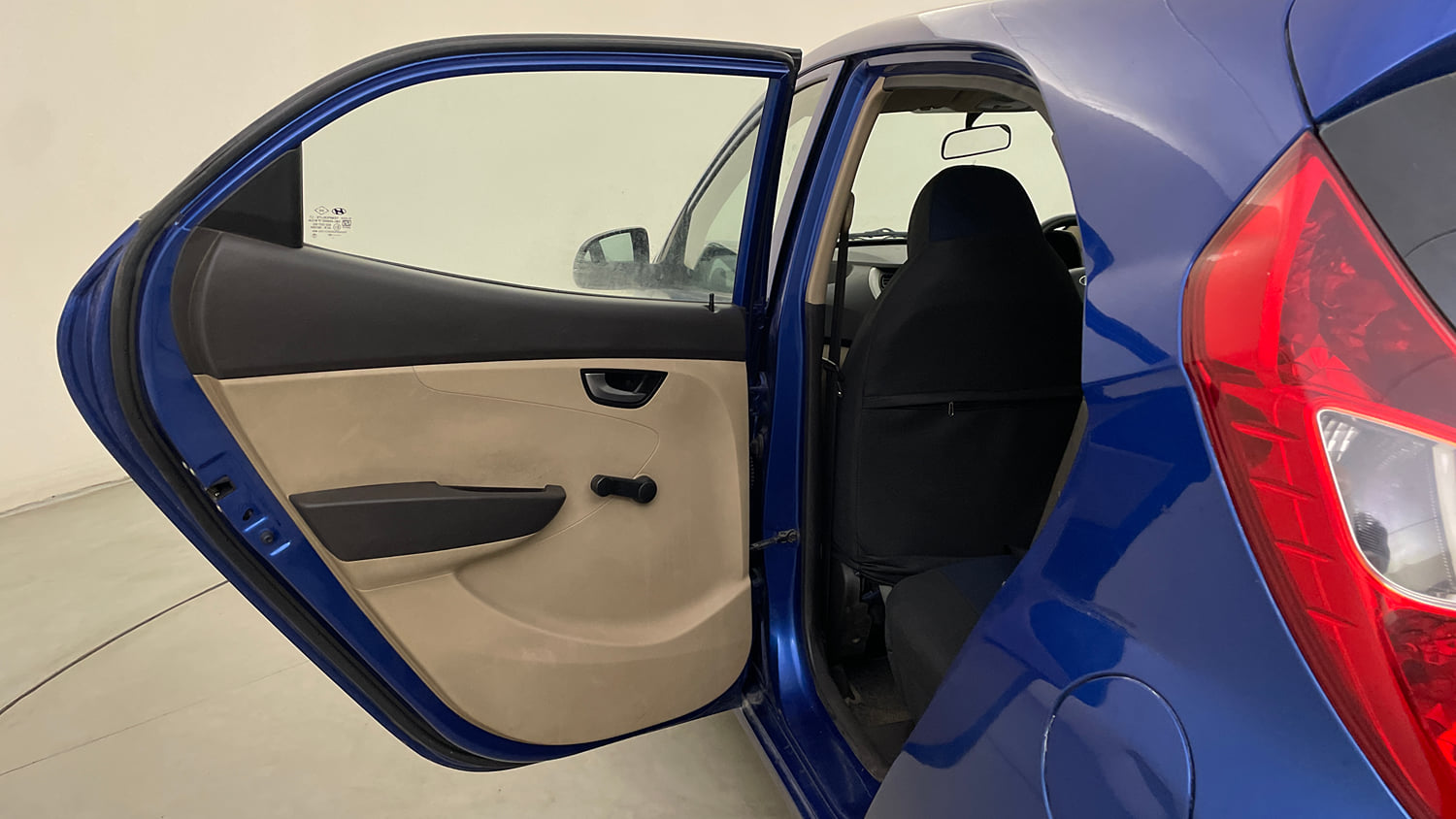 Used 2012 Hyundai Eon Sportz Petrol Manual interior LEFT REAR DOOR OPEN VIEW