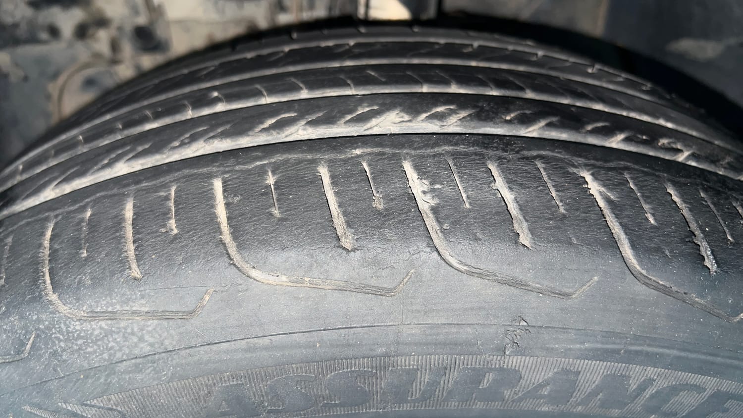 Used 2023 Tata Nexon Pure S 1.2 Revotron Petrol 6MT Petrol Manual tyres LEFT FRONT TYRE TREAD VIEW