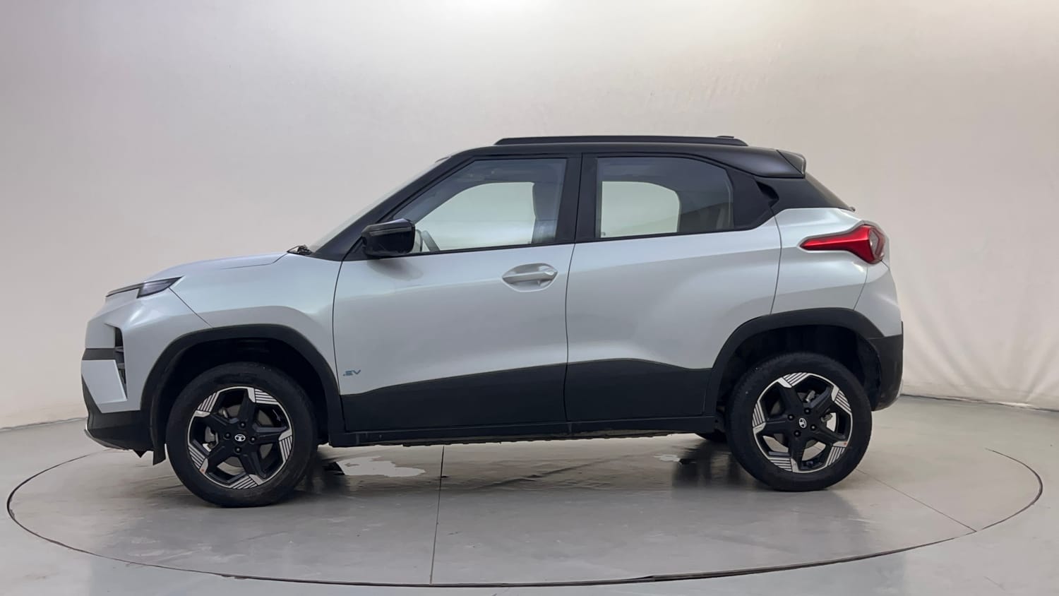 Used 2026 Tata Punch EV Empowered Plus S long Range 7.2 Fast Charger Electric Automatic exterior LEFT SIDE VIEW