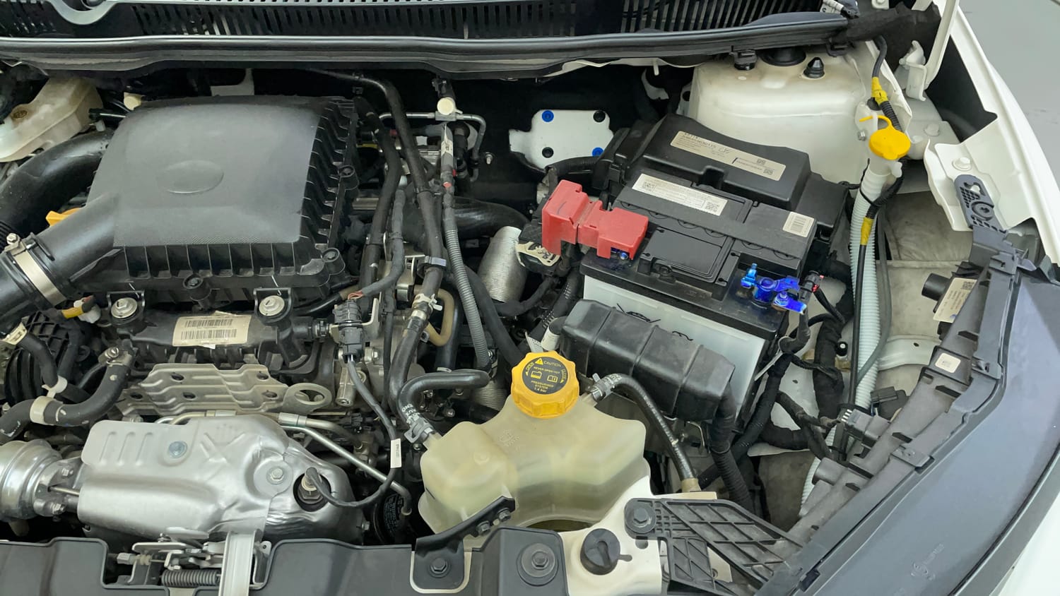 Used 2025 Tata Nexon Creative Plus (S) 1.2 Petrol 6MT Petrol Manual engine ENGINE LEFT SIDE VIEW