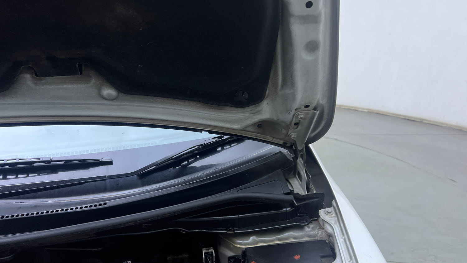Used 2019 Honda Jazz VX CVT Petrol Petrol Automatic engine ENGINE LEFT SIDE HINGE & APRON VIEW