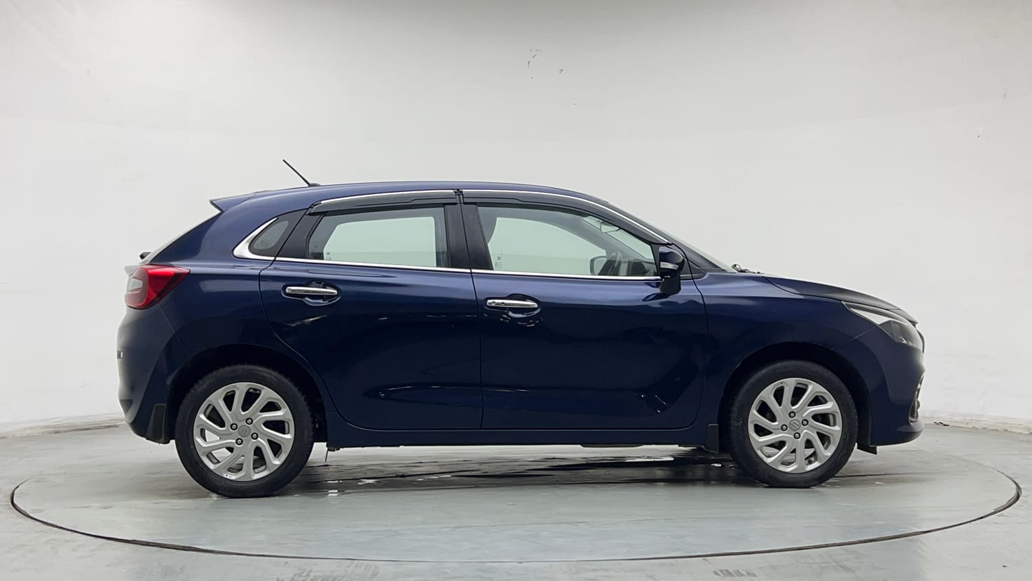 2023 Maruti Suzuki Baleno Zeta MT Petrol+CNG (Outside Fitted)-5
