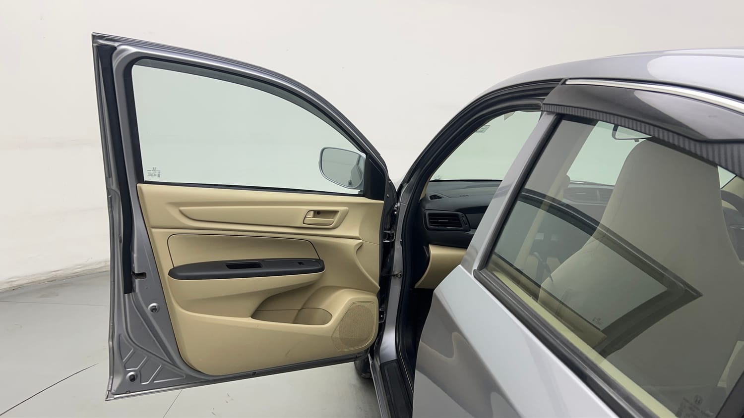 2022 Honda Amaze E MT 1.2 Petrol (Old Design)-21