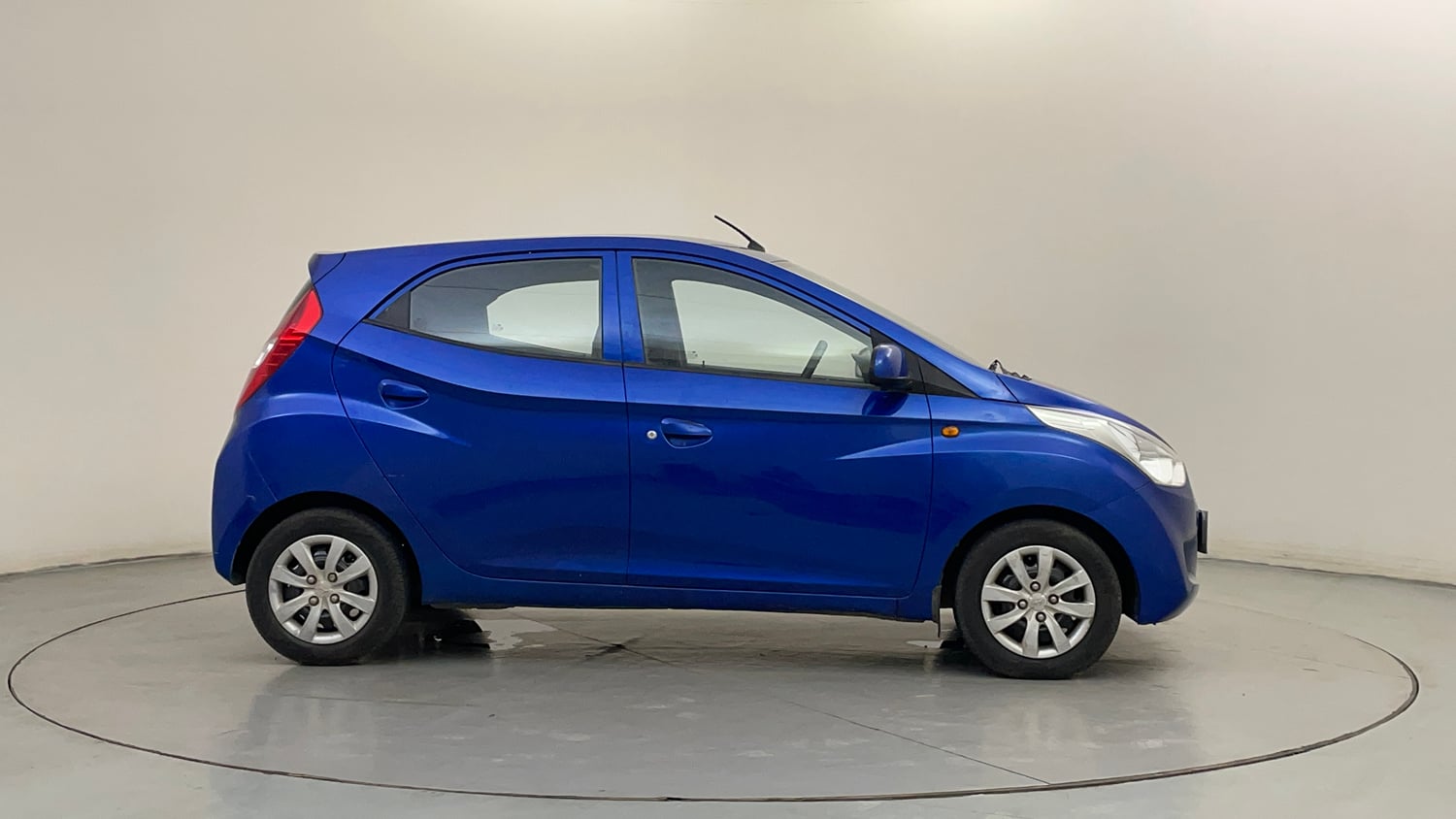 Used 2012 Hyundai Eon Sportz Petrol Manual exterior RIGHT SIDE VIEW