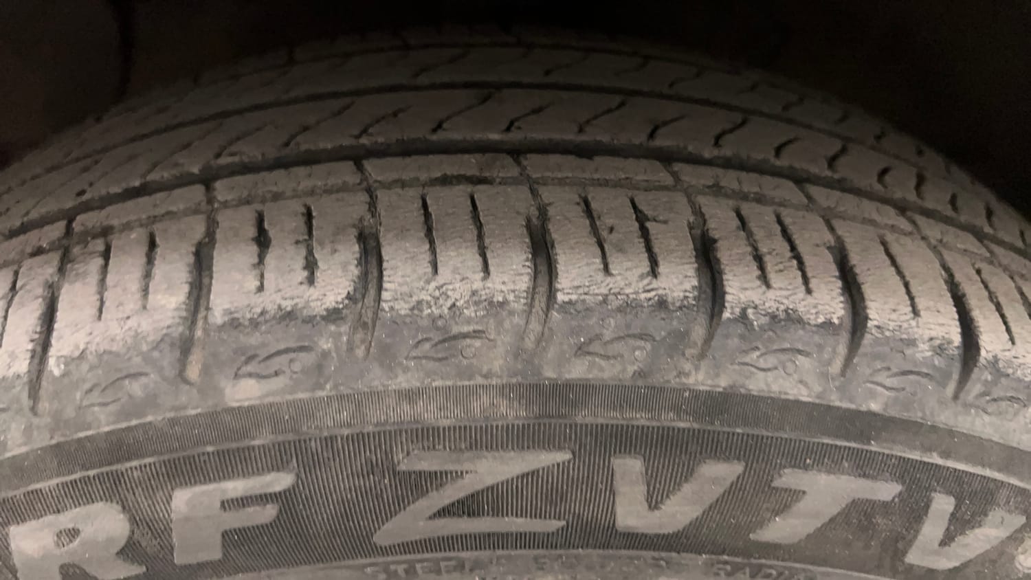 Used 2023 Hyundai Grand i10 Nios Asta 1.2 Kappa VTVT Petrol Manual tyres LEFT FRONT TYRE TREAD VIEW