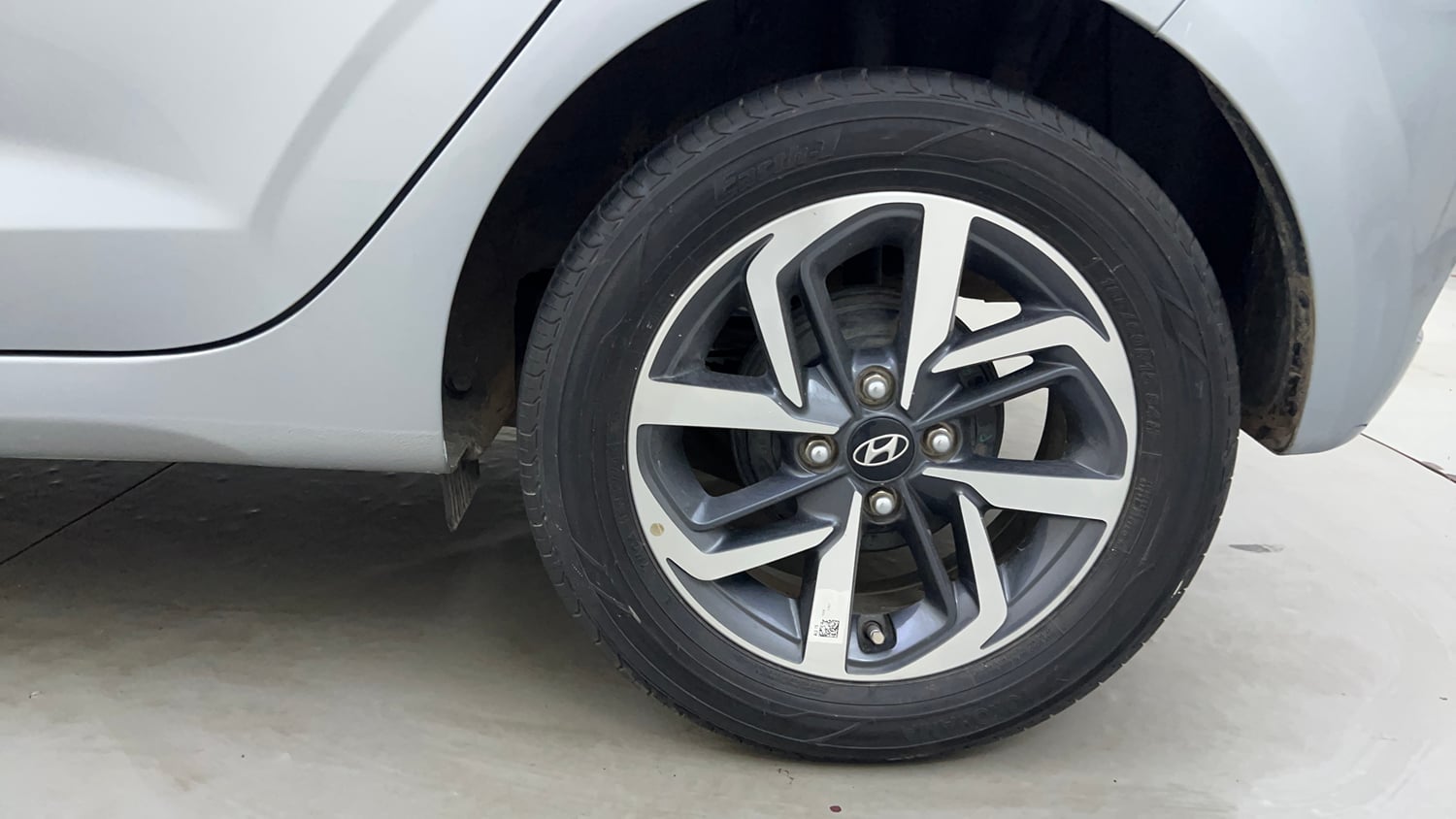 Used 2020 Hyundai Grand i10 Nios Asta 1.2 Kappa VTVT Petrol Manual tyres LEFT REAR TYRE RIM VIEW