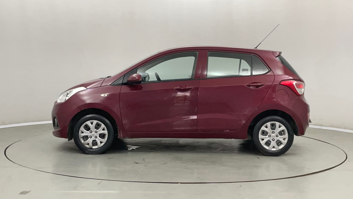 Used 2016 Hyundai Grand i10 Magna 1.2 Kappa VTVT Petrol Manual exterior LEFT SIDE VIEW