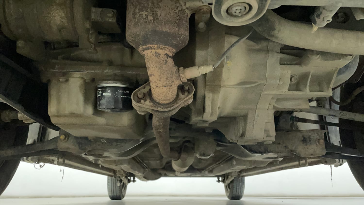Used 2013 Maruti Suzuki Wagon R LXI Petrol Manual extra FRONT LEFT UNDERBODY VIEW