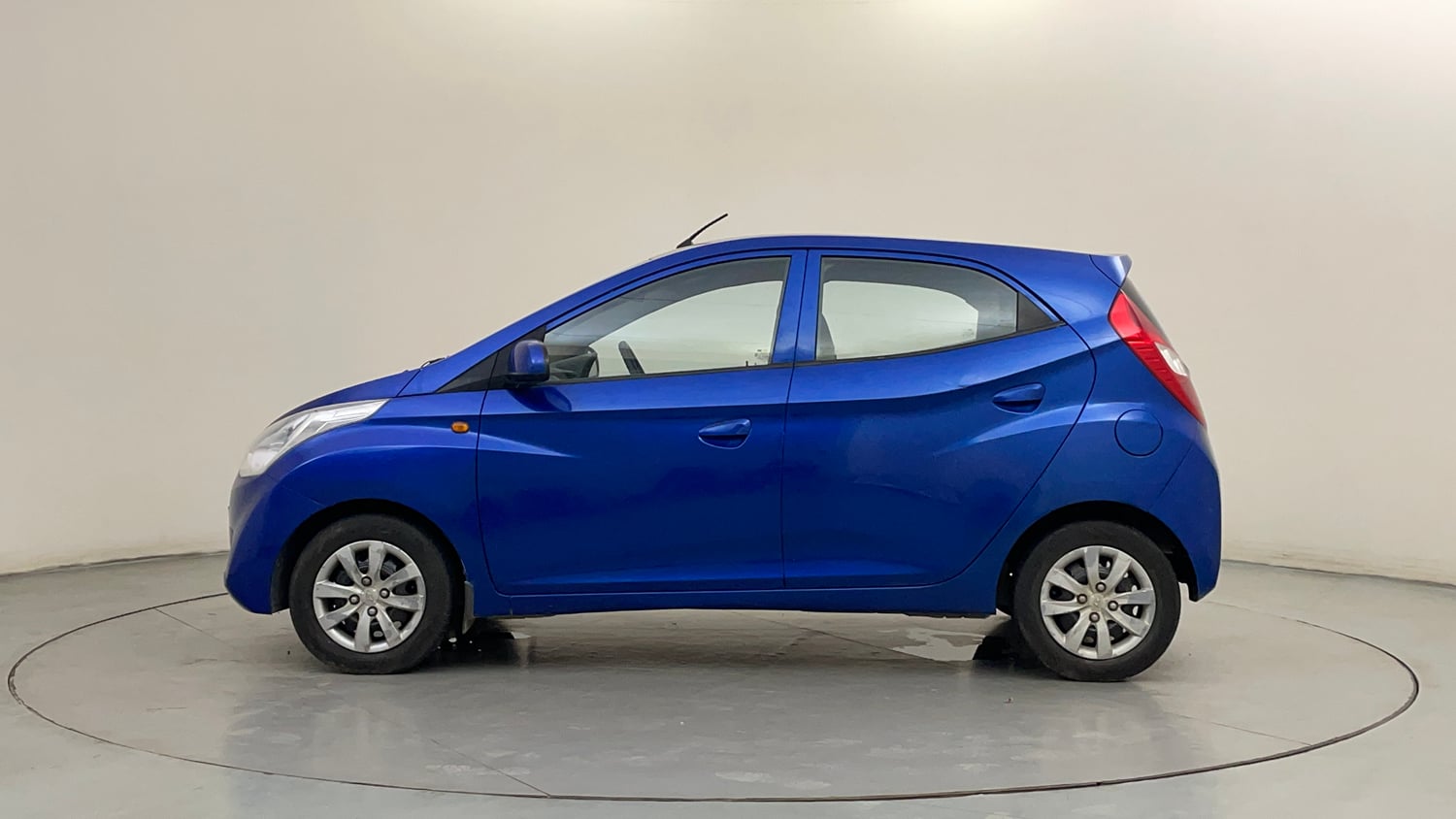 Used 2012 Hyundai Eon Sportz Petrol Manual exterior LEFT SIDE VIEW