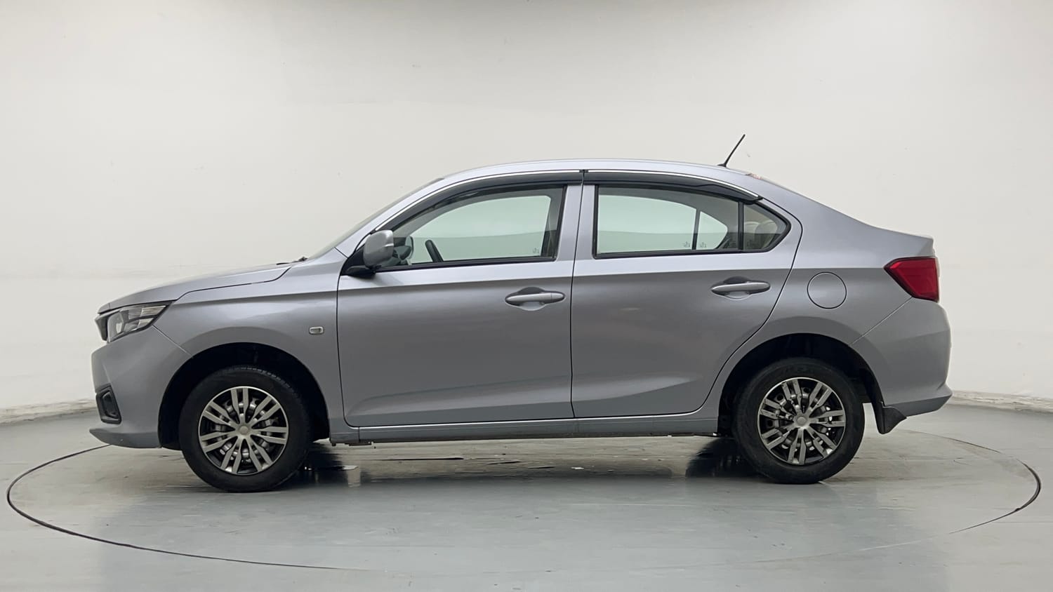 2022 Honda Amaze E MT 1.2 Petrol (Old Design)-1
