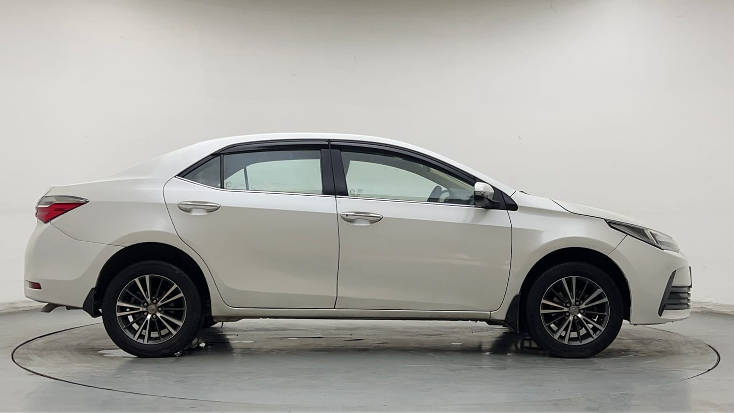 2017 Toyota Corolla Altis VL AT Petrol-5