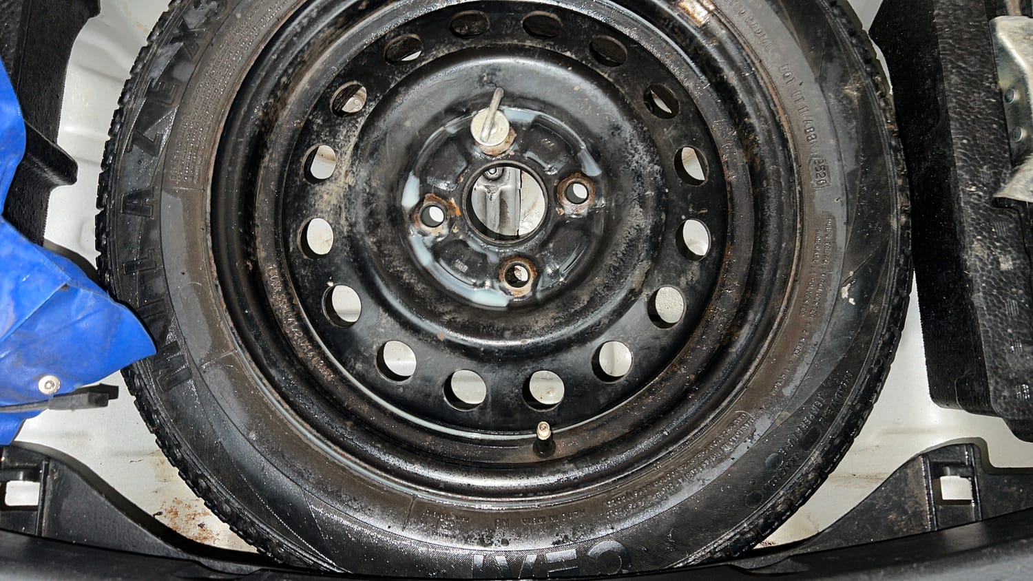 Used 2018 Maruti Suzuki Wagon R VXI Petrol Manual tyres SPARE TYRE VIEW