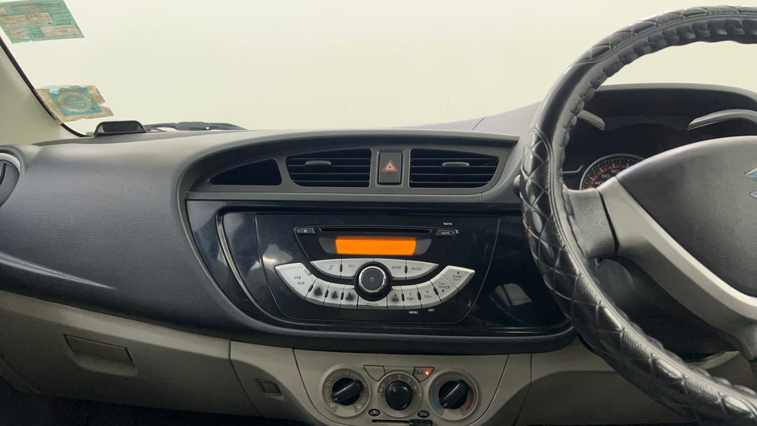 Used 2016 Maruti Suzuki Alto K10 VXi AMT Petrol Automatic interior MUSIC SYSTEM & AC CONTROL VIEW