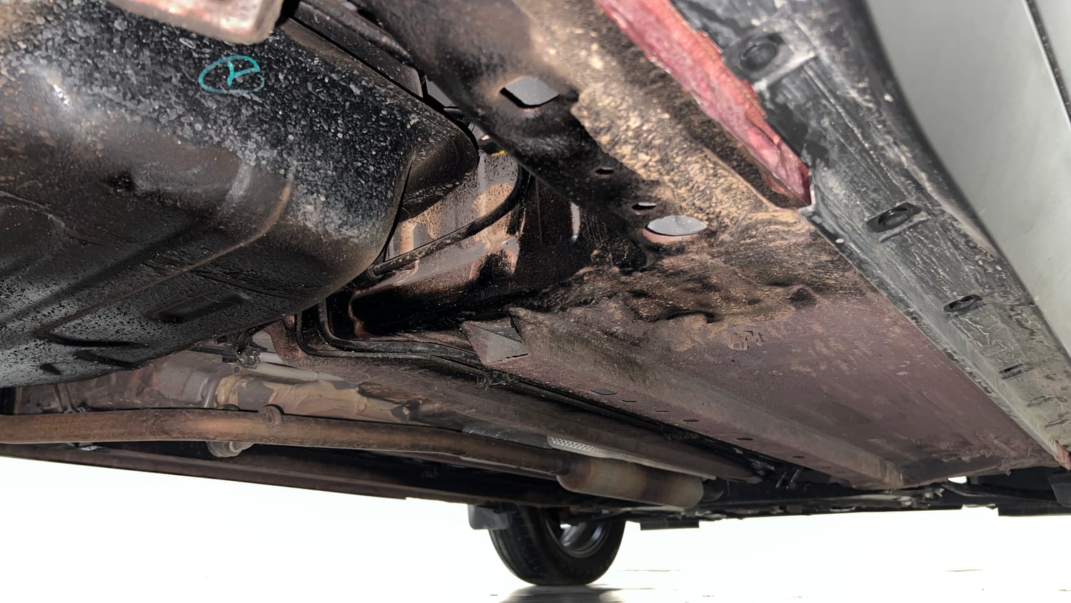 Used 2025 Nissan Magnite N-Connecta B4D 1.0 Petrol AMT Dual Tone Petrol Automatic extra REAR RIGHT UNDERBODY VIEW