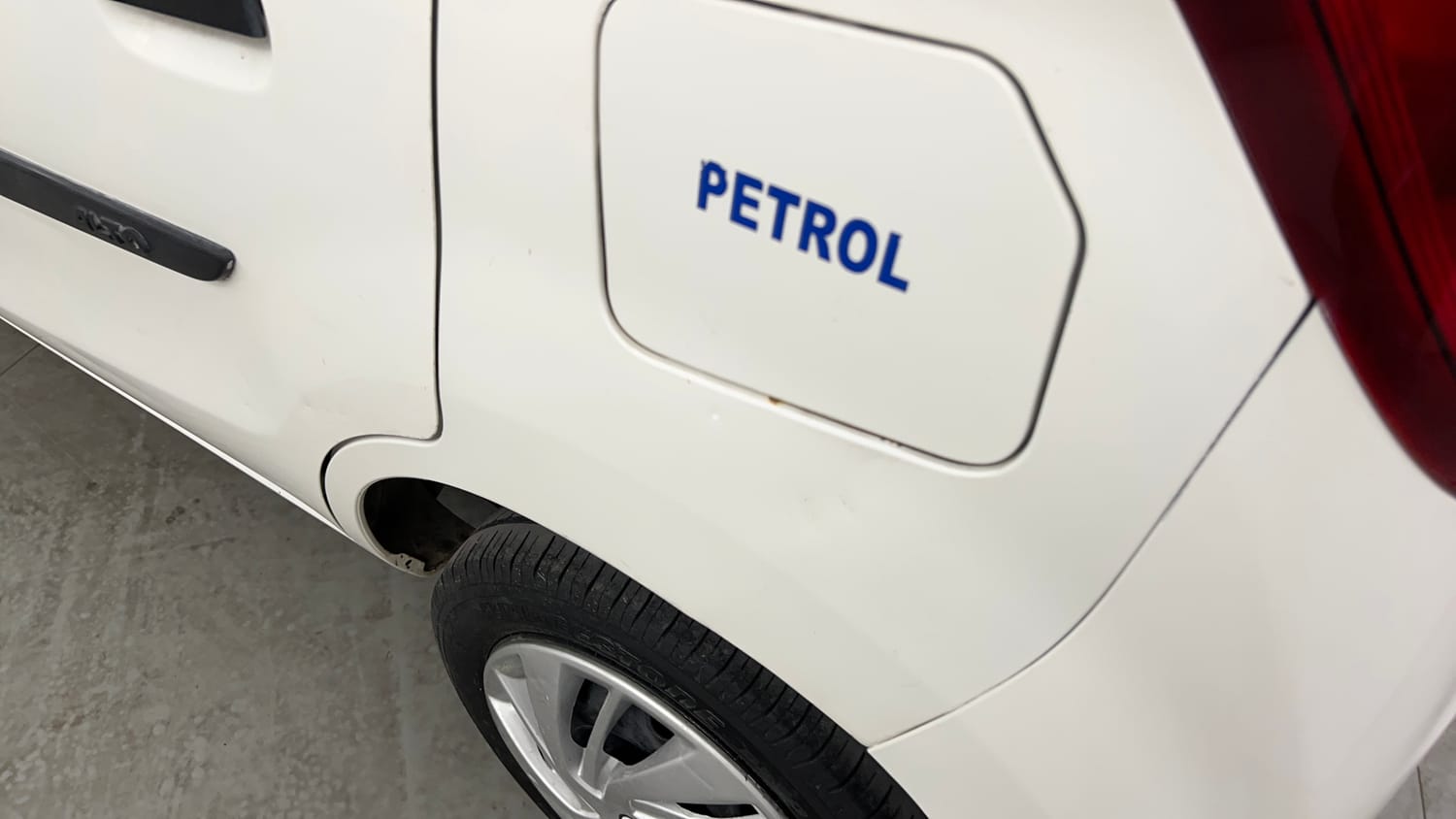 Used 2016 Maruti Suzuki Alto K10 VXi AMT Petrol Automatic dents MINOR DENT