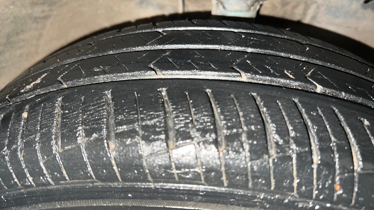 Used 2018 Maruti Suzuki Wagon R VXI Petrol Manual tyres RIGHT FRONT TYRE TREAD VIEW