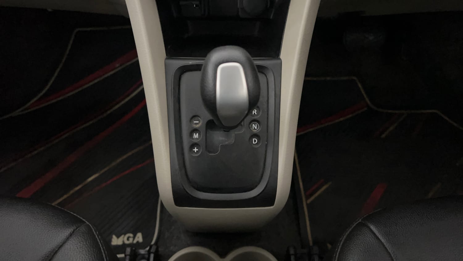 Used 2018 Maruti Suzuki Celerio ZXi AMT Petrol Automatic interior GEAR  KNOB VIEW
