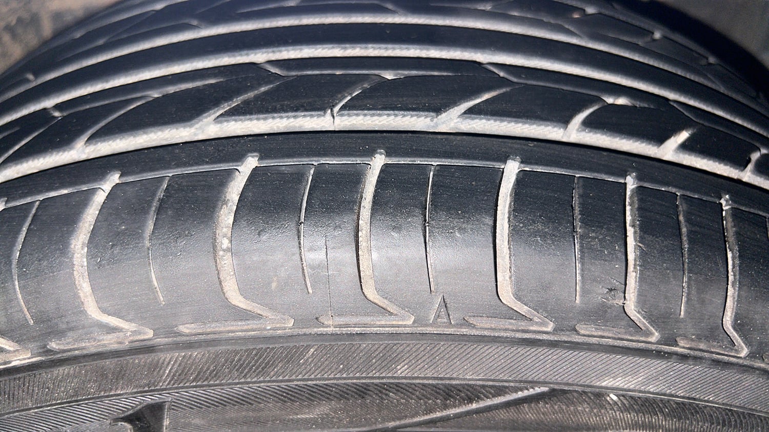 Used 2020 Hyundai Grand i10 Nios Asta 1.2 Kappa VTVT Petrol Manual tyres LEFT REAR TYRE TREAD VIEW