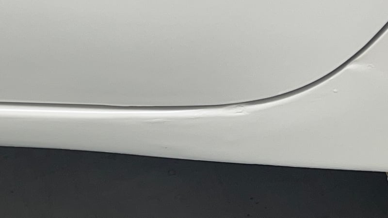 Used 2023 Maruti Suzuki Swift VXi CNG Cng Manual dents MINOR DENT