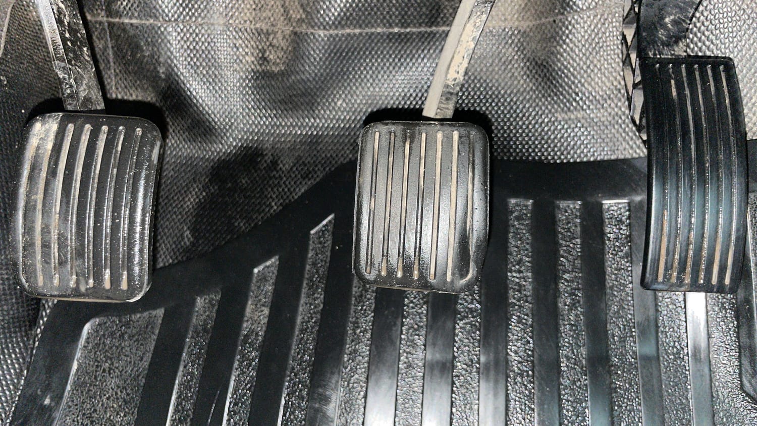 Used 2016 Hyundai Grand i10 Magna 1.2 Kappa VTVT Petrol Manual interior PEDALS VIEW