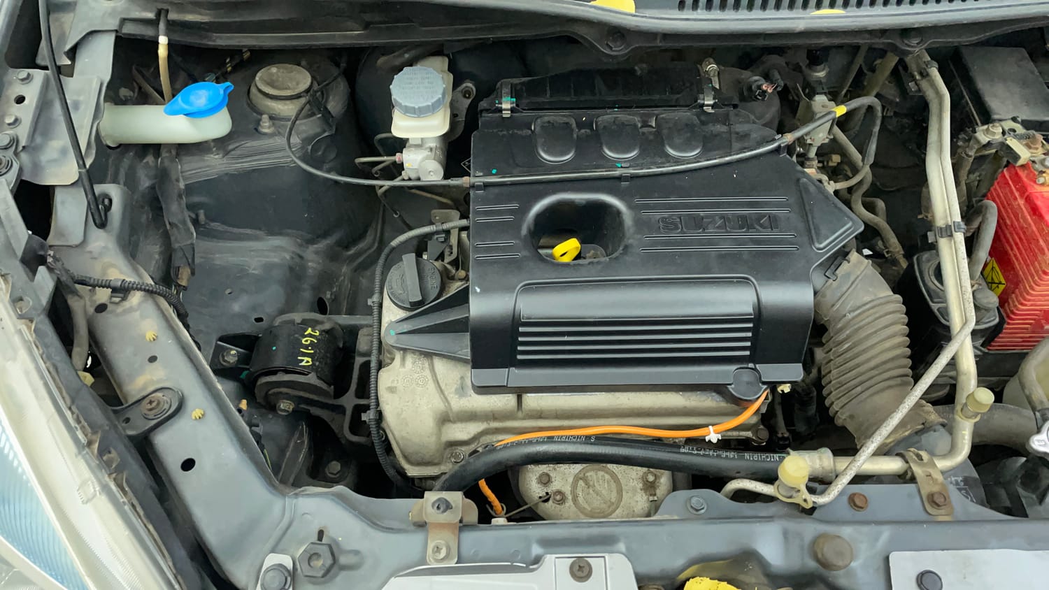 Used 2013 Maruti Suzuki Wagon R LXI Petrol Manual engine ENGINE RIGHT SIDE VIEW