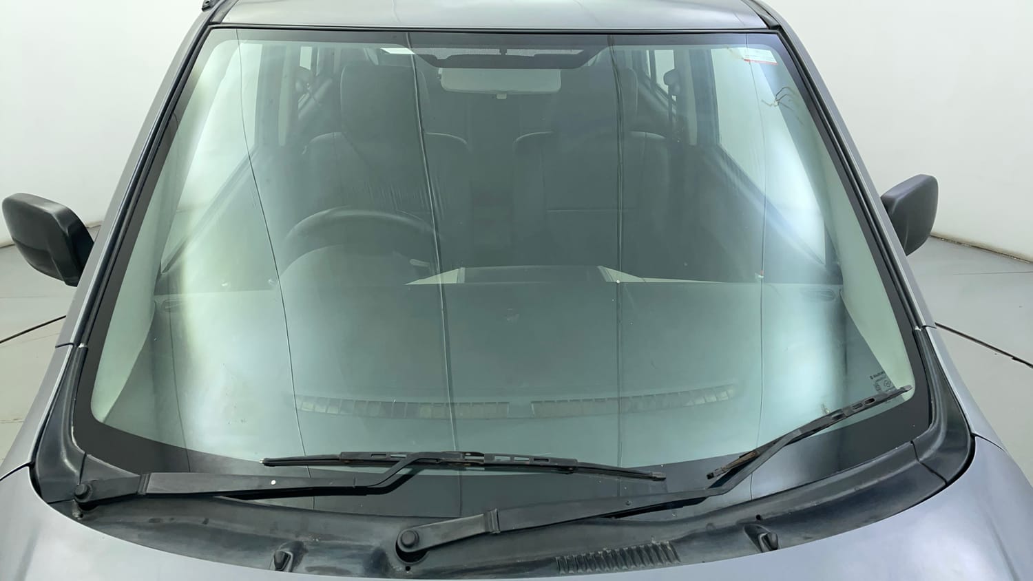 Used 2013 Maruti Suzuki Wagon R LXI Petrol Manual exterior FRONT WINDSHIELD VIEW