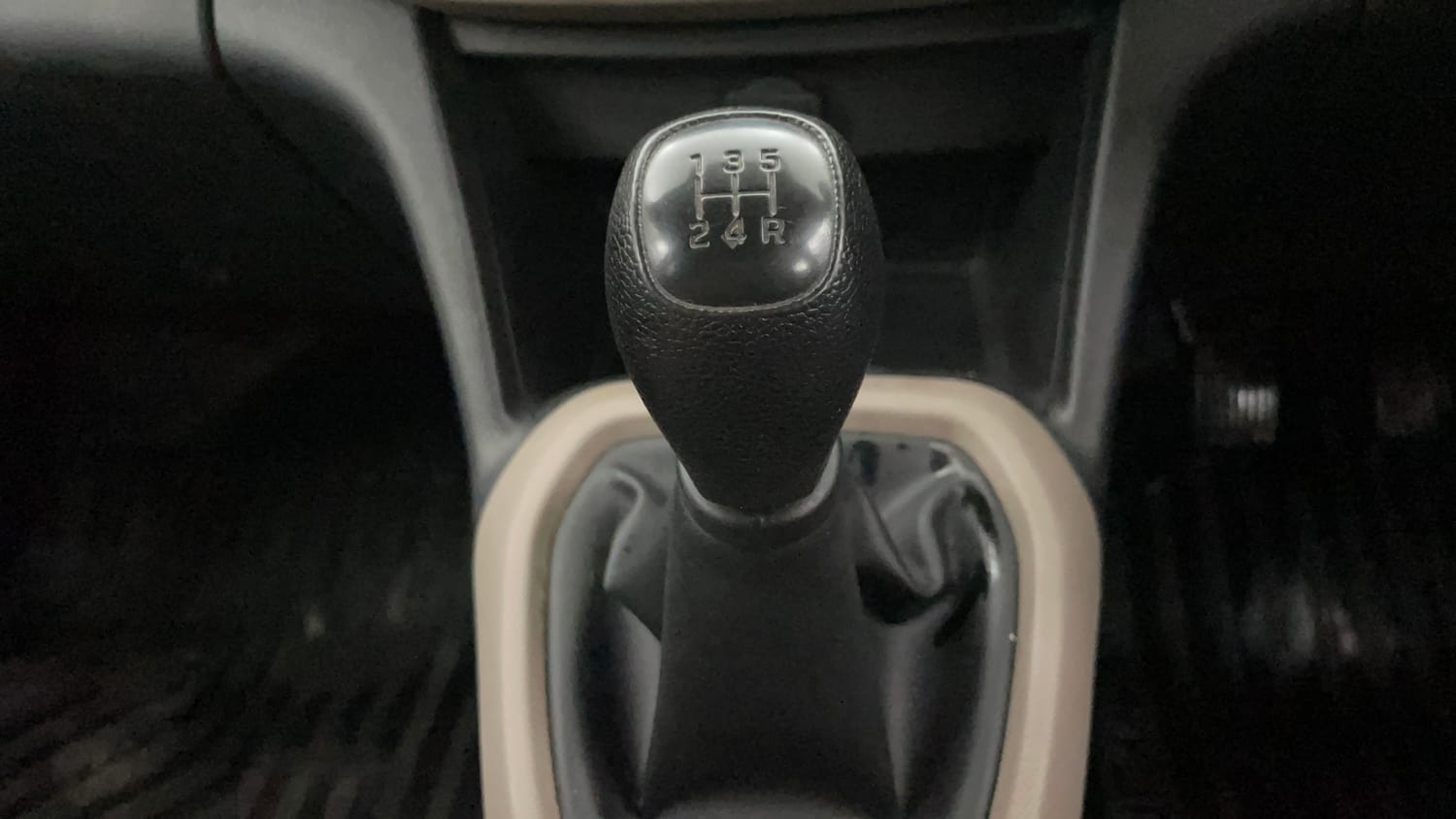 Used 2016 Hyundai Grand i10 Magna 1.2 Kappa VTVT Petrol Manual interior GEAR  KNOB VIEW