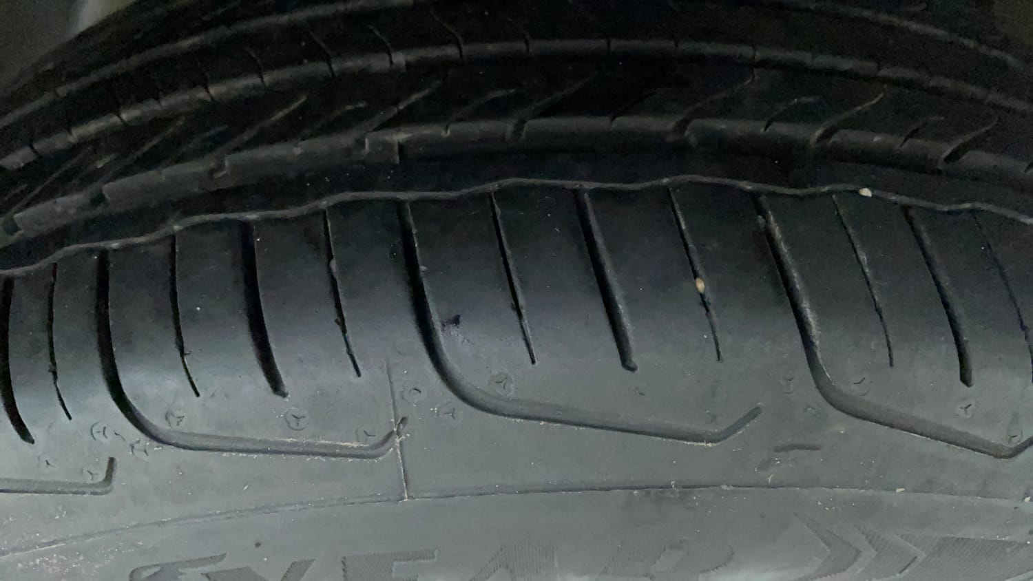 Used 2025 Tata Nexon Creative Plus (S) 1.2 Petrol 6MT Petrol Manual tyres RIGHT FRONT TYRE TREAD VIEW