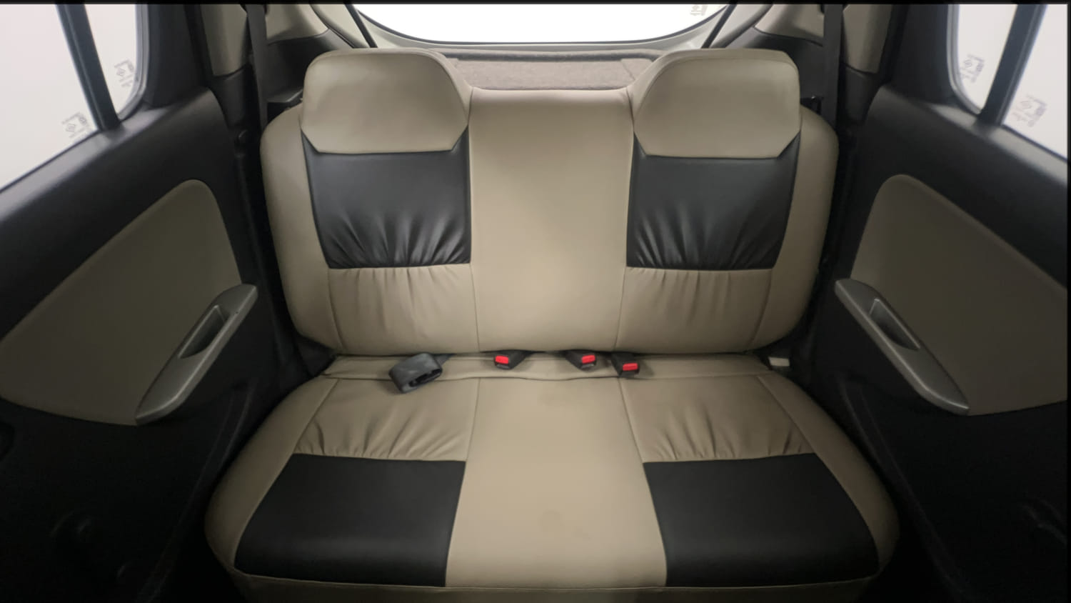 Used 2016 Maruti Suzuki Alto K10 VXi AMT Petrol Automatic interior REAR SEAT CONDITION VIEW