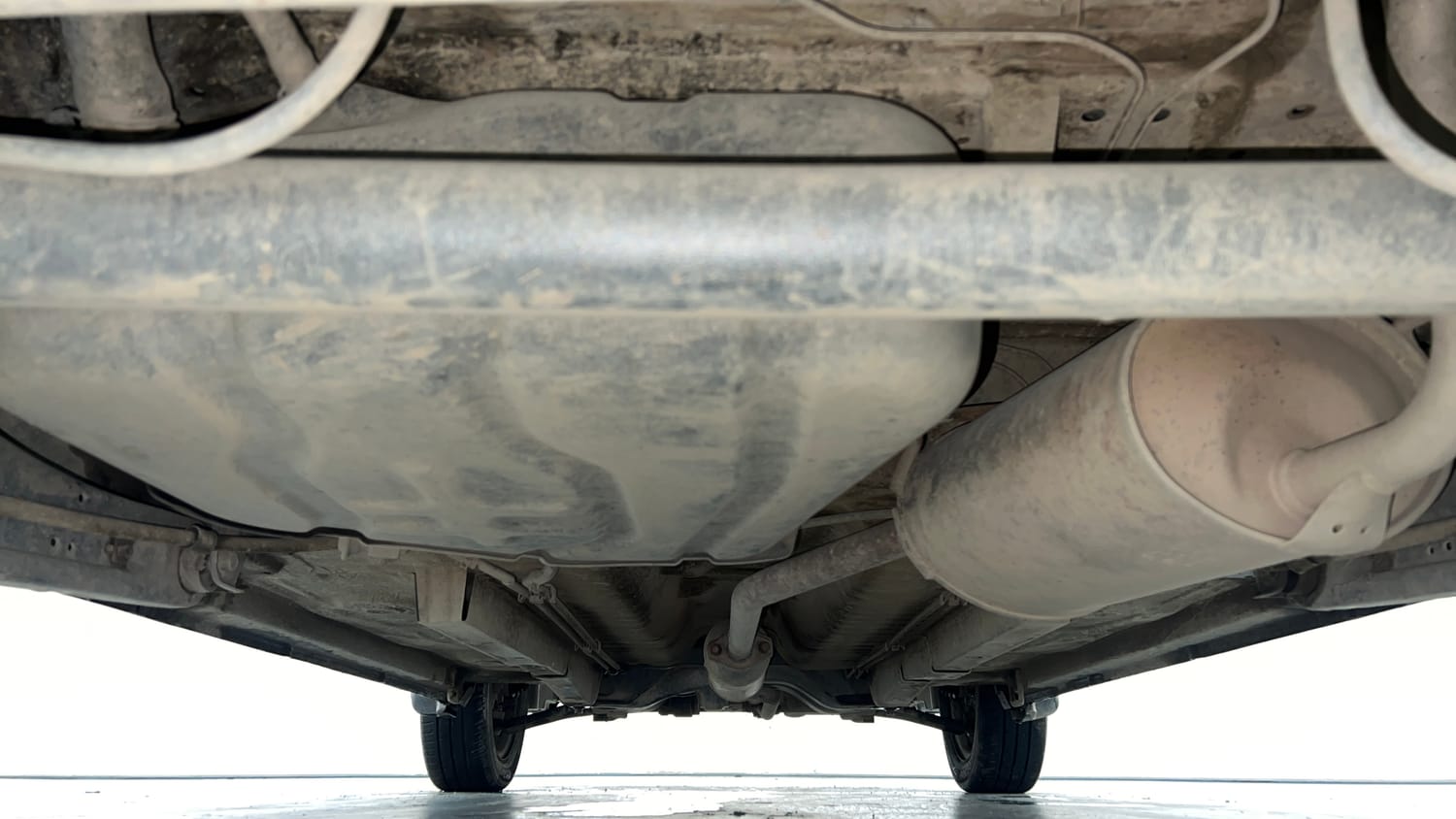 Used 2018 Maruti Suzuki Wagon R VXI Petrol Manual extra REAR UNDERBODY VIEW (TAKEN FROM REAR)