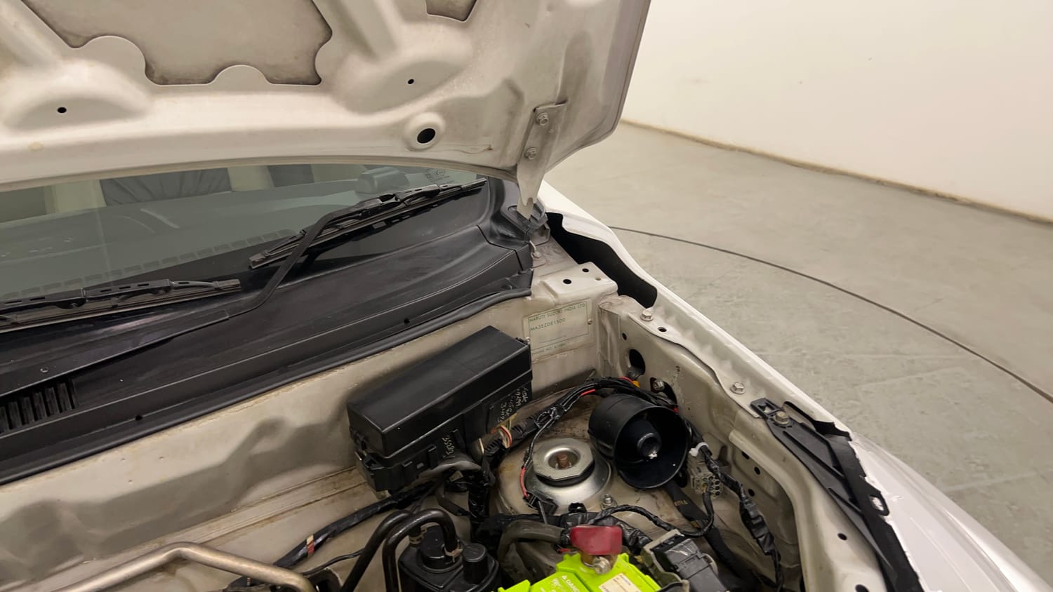 Used 2016 Maruti Suzuki Alto K10 VXi AMT Petrol Automatic engine ENGINE LEFT SIDE HINGE & APRON VIEW