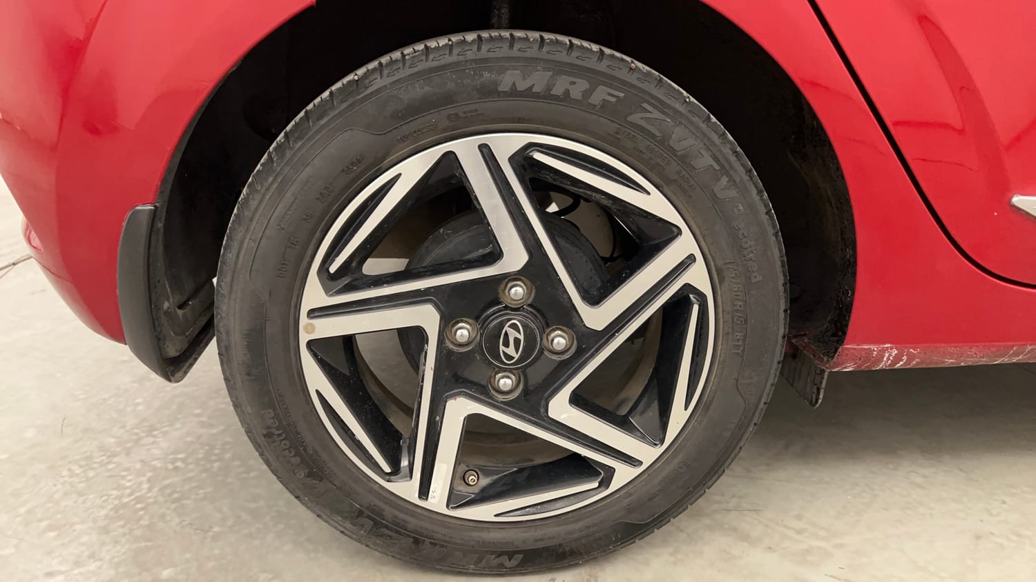 Used 2023 Hyundai Grand i10 Nios Asta 1.2 Kappa VTVT Petrol Manual tyres RIGHT REAR TYRE RIM VIEW